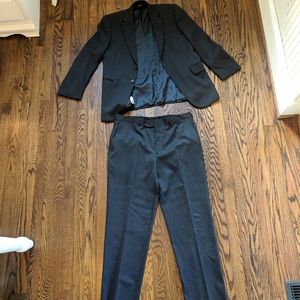 Jos A Bank wool blend suit 41R, 35x30